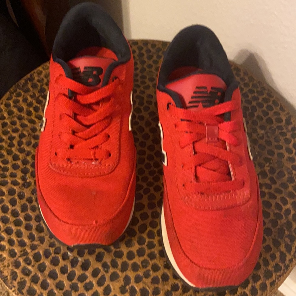 New Balance - Picture 2 of 4